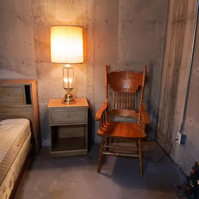 MAINLINE NIGHT STAND, 3-WAY LAMP AND AN OAK ARM CHAIR