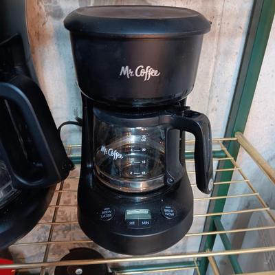 2 MR COFFEE PROGRAMMABLE 12 AND 5 CUP COFFEE MAKERS