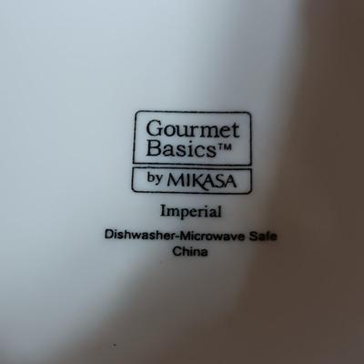 MIKASA DINNERWARE FOR 4, WOODEN FRUIT AND A 2 SLICE TOASTER