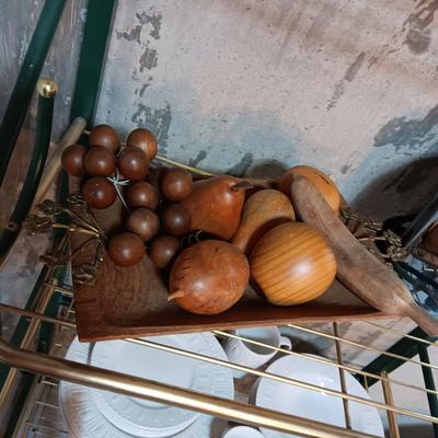 MIKASA DINNERWARE FOR 4, WOODEN FRUIT AND A 2 SLICE TOASTER