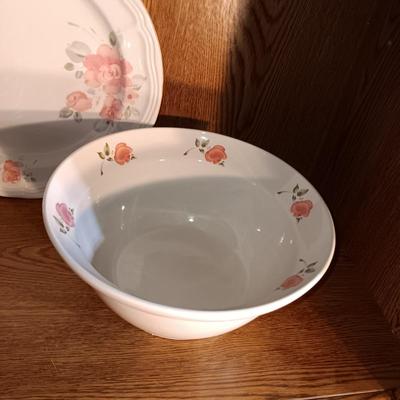 GIBSON DINNERWARE SERVICE FOR 7 AND A PUNCH BOWL WITH GLASS CUPS