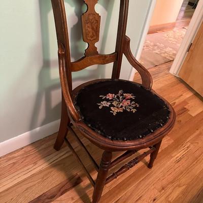 Antique Victoria Needlepoint Chair
