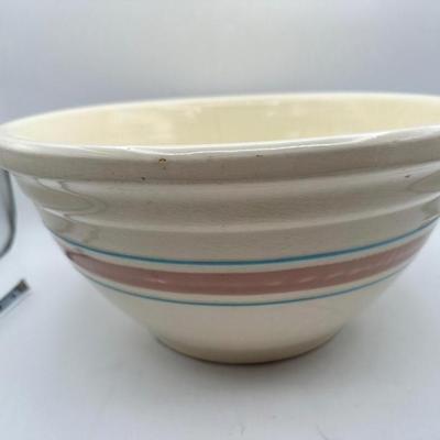 Large VTG McCoy Stoneware Bowl