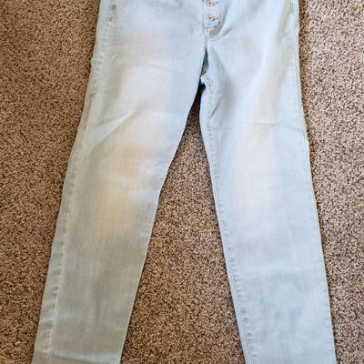 Sale Photo Thumbnail #133: Size 14/32 Maison Jules Skinny Ankle Jeans. Very light blue denim. 16 3/4" across at top. 26 3/4" inseam. Good condition.