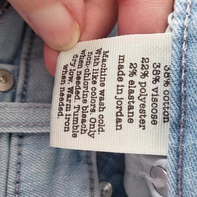 Sale Photo Thumbnail #136: Size 14/32 Maison Jules Skinny Ankle Jeans. Very light blue denim. 16 3/4" across at top. 26 3/4" inseam. Good condition.
