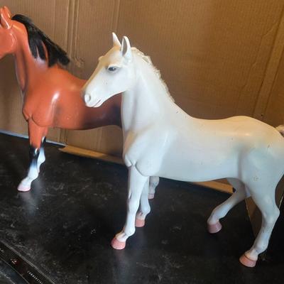 Lot of 2 xl toy horses