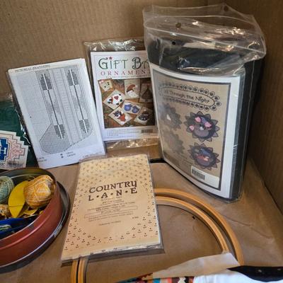 XL Lot of Craft/Sewing items