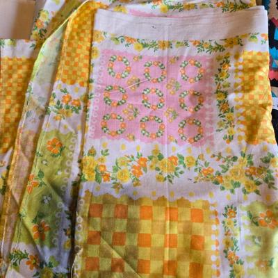 Sale Photo Thumbnail #34: Lot of craft/ sewing items including embroidery hoops/aida cloth/patterned fabric/sewing thread/large doilies