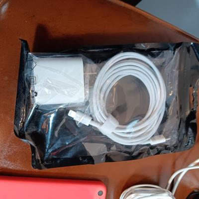 NOKIA ANDROID AND APPLE iPHONE PLUS EARBUDS AND CHARGERS