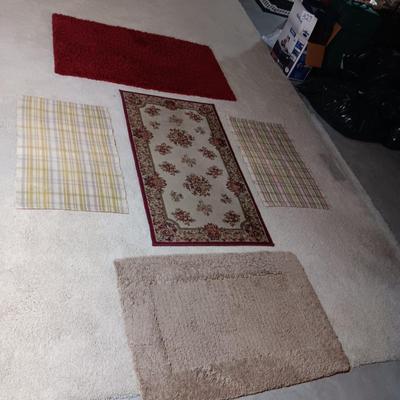 5 THROW RUGS