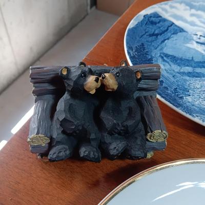 MISC KNICK KNACKS AND PLATE HOLDERS