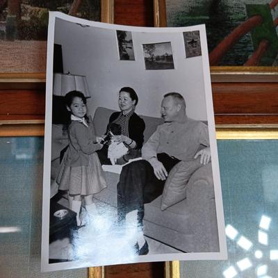 4 ÜBER 85 JAHRE BILDER-BINGOLD FRAMED PICTURES W/PHOTO OF PICTURES HANGING ON THE WALL IN BACKGROUND