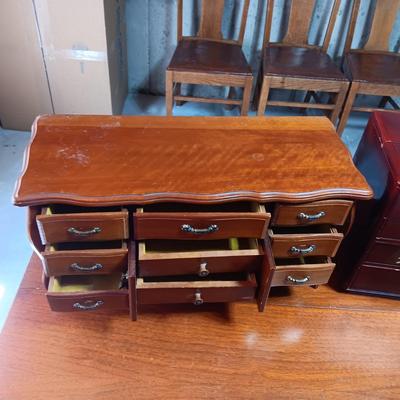 2 DRESSER TOP JEWELRY BOXES