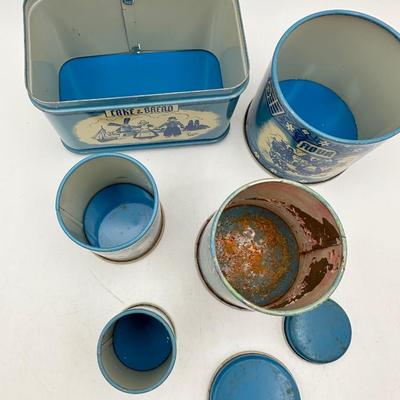 1940’s Vintage Wolverine Dutch Delft Canister Play Set
