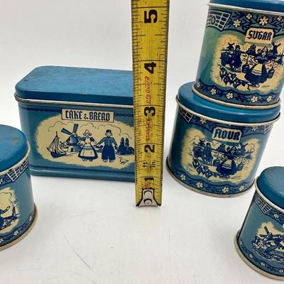 1940’s Vintage Wolverine Dutch Delft Canister Play Set