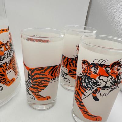Vintage 1960’s Esso Tiger Frosted Pitcher and Tumblers
