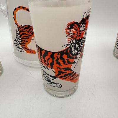 Vintage 1960’s Esso Tiger Frosted Pitcher and Tumblers