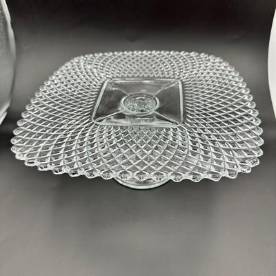 Stunning 1940’s LE Smith Diamond Line Cake Stand