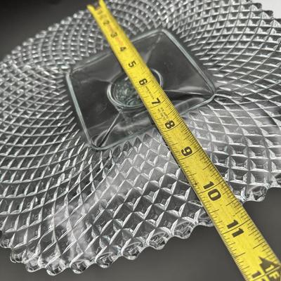 Stunning 1940’s LE Smith Diamond Line Cake Stand