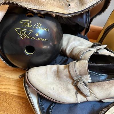 Sale Photo Thumbnail #982: And shoes if you want? Groovy!