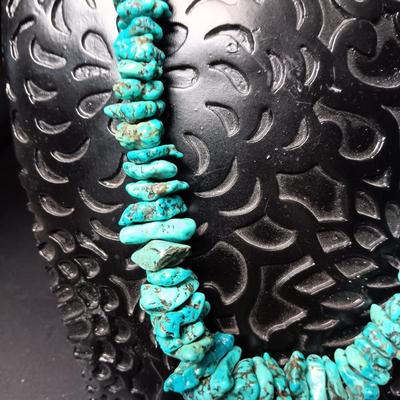 NAVAJO TURQUOISE NUGGET 24" NECKLACE
