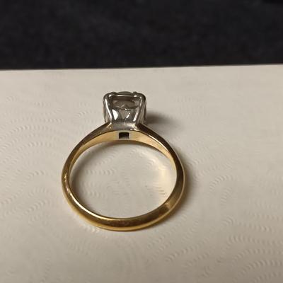 PLATINUM 18K RING 3.72g SIZE 6