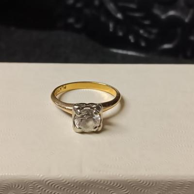 PLATINUM 18K RING 3.72g SIZE 6