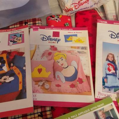 Disney, Mickey & Friends + More (BD-JS)