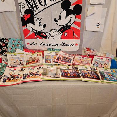 Disney, Mickey & Friends + More (BD-JS)