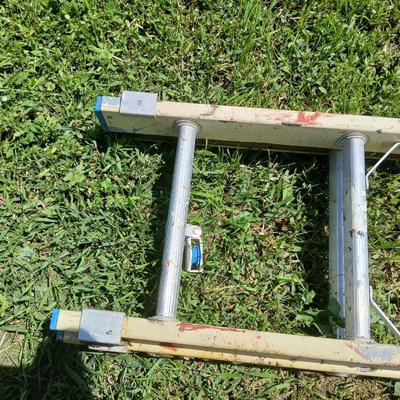 Heavy-Duty 20 Ft Fiberglass Extension Ladder – Type I (250 lb Rated)