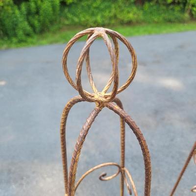 Four Metal Obelisk Yard Decorations (G-EL)