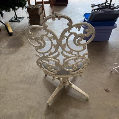 White Metal Magazine Holder and Chair (G-BM)