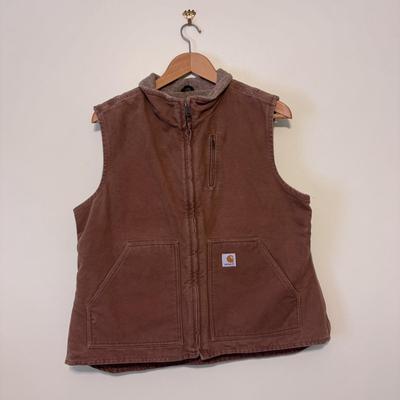 Carhartt, World Wide Sports, Columbia, and More Outdoor Branded Women’s Clothing - sizes M-XXL (PC-DZ)