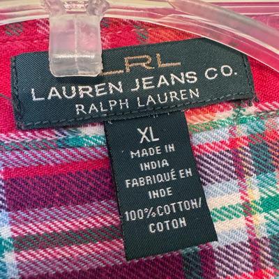 Carhartt, World Wide Sports, Columbia, and More Outdoor Branded Women’s Clothing - sizes M-XXL (PC-DZ)