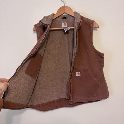 Carhartt, World Wide Sports, Columbia, and More Outdoor Branded Women’s Clothing - sizes M-XXL (PC-DZ)