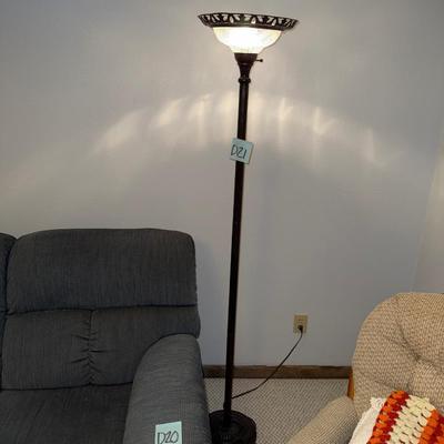 D21-Floor lamp