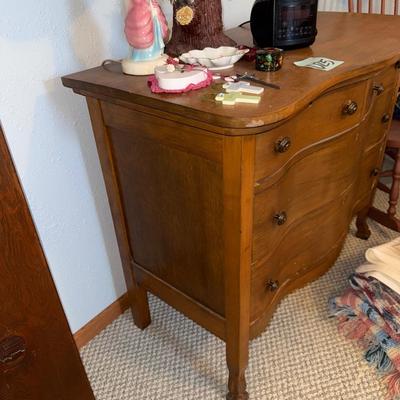 D25-Antique dresser w/ extras