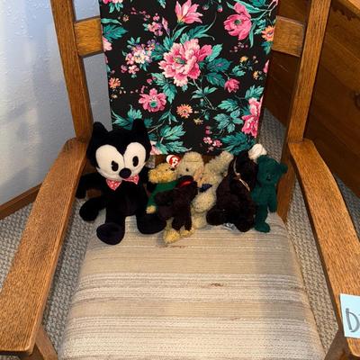 D27-Antique rocker w/ extras