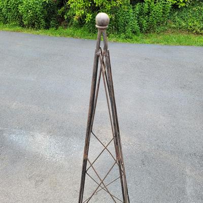 Three Metal Yard Decorations (G-EL)