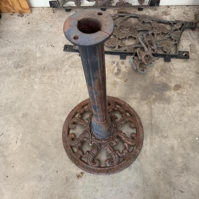 Collection of Cast Iron Items (G-BM)