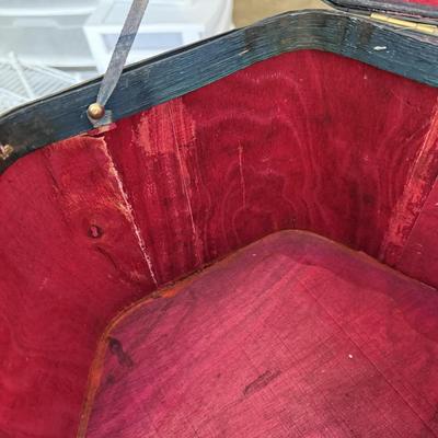 Four Matching Decorative Hat Boxes (PB-BM)