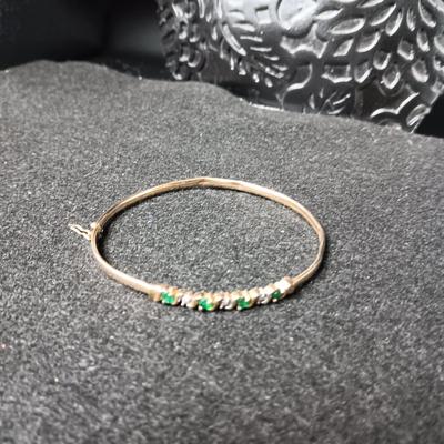10K GOLD BRACELET WITH EMERALDS AND DIAMONDS 4.43g