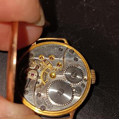 9K GOLD PLATED CYMA WATCH