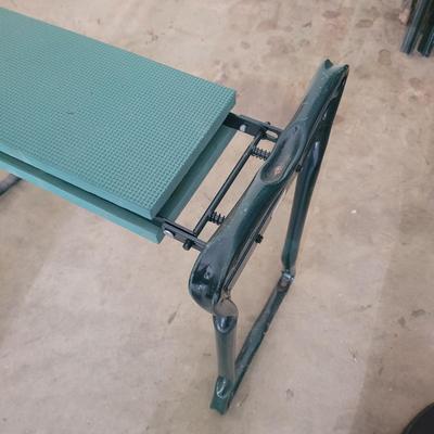 Large Gardening Supply Lot (G-EL)