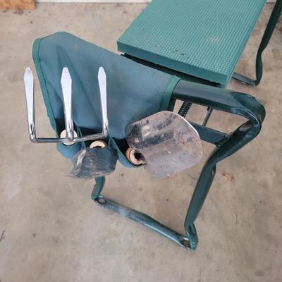 Large Gardening Supply Lot (G-EL)