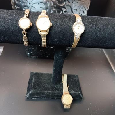 GRUEN, JUNGHANS, WALTHAM 17 JEWELS & ?? FOR PARTS OR REPAIR