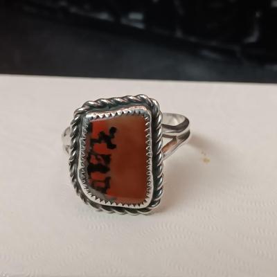 EARLY NAVAJO STERLING SILVER RING WITH PETRIFIED WOOD SIZE 8