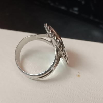 EARLY NAVAJO STERLING SILVER RING WITH PETRIFIED WOOD SIZE 8