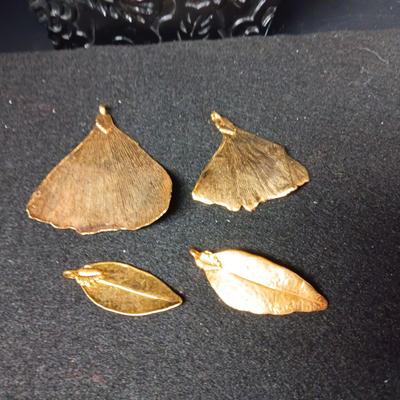 24K GOLD TRIPLE DIPPED MAILE & GINKGO LEAF PENDANTS