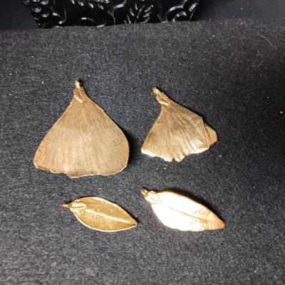 24K GOLD TRIPLE DIPPED MAILE & GINKGO LEAF PENDANTS
